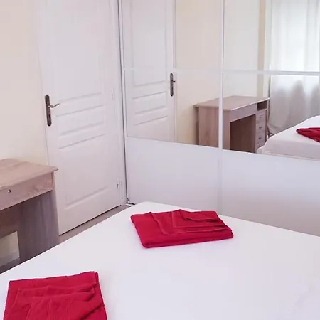 Luxury Room Near The Sea 公寓